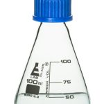 MATRAZ ERLENMEYER 100ML CON TAPAROSCA, GRADUACIÓN BLANCA EISCO